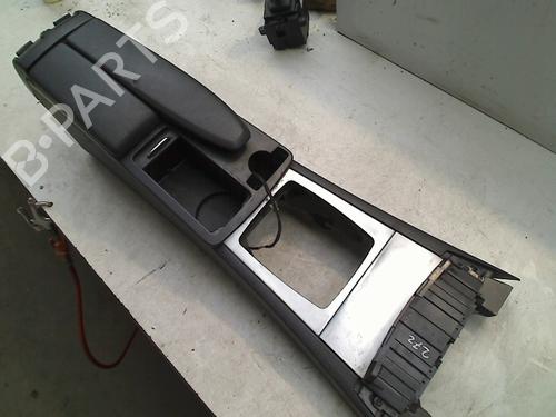 Used Armrest / Center console MERCEDES-BENZ C-CLASS (W204) C 180 CGI (204.031) (156 hp) 21914681