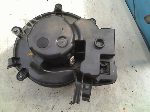 Used Heater blower motor MERCEDES-BENZ C-CLASS (W203) C 200 Kompressor (203.045) (163 hp) 21920106