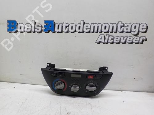 Commande Chauffage TOYOTA RAV 4 II (_A2_) 2.0 4WD (ACA21, ACA20) (150 hp) 23008773