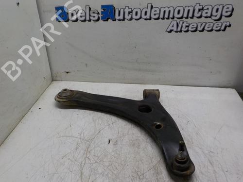 Used Right front suspension arm MITSUBISHI COLT V (CJ_, CP_) 1300 GL,GLX (CJ1A) (75 hp) 23027790