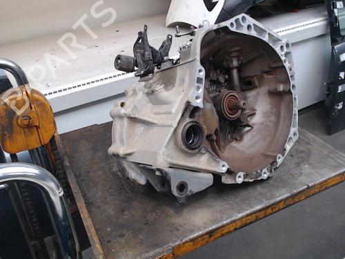 Used Gearbox TOYOTA YARIS (_P13_) 1.0 (KSP130_, KSP130) (69 hp) 21941359