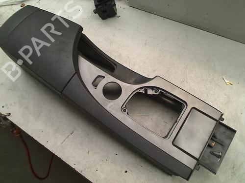 Used Armrest / Center console BMW 5 (E60) 520 d (163 hp) 21914674