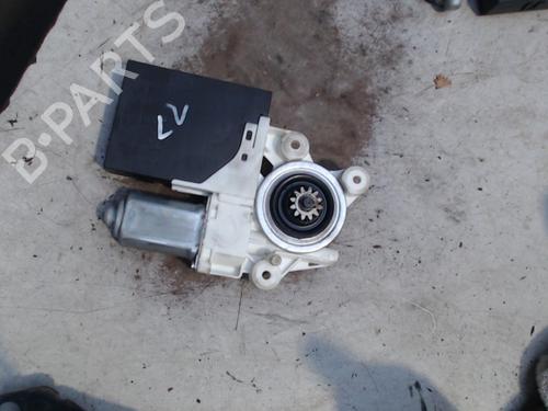 Used Left front window motor VOLVO V50 (545) 1.8 (125 hp) 21938627