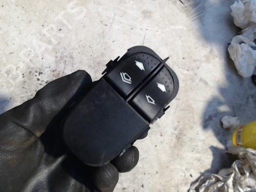 Used Switch FORD FOCUS I Turnier (DNW) 1.6 16V (100 hp) 21936535