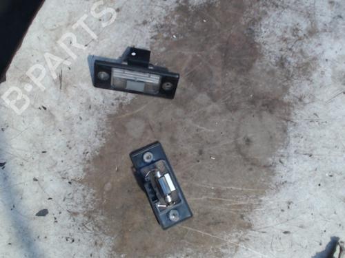 Used Licence plate light VW TIGUAN (5N_) 1.4 TSI (160 hp) 21938701