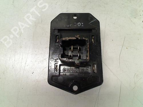 Used Heater resistor TOYOTA YARIS VERSO (_P2_) 1.3 (NCP20_, NCP22_, NCP20R, NCP22R) (84 hp) 21934005
