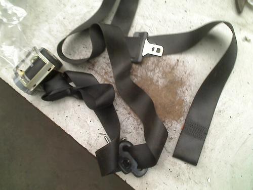 Used Front right seatbelt FORD FIESTA V (JH_, JD_) 1.25 16V (70 hp) 21934560