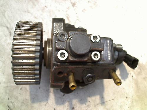 Used Fuel pump OPEL VECTRA C (Z02) 1.9 CDTI (F69) (150 hp) 21928001