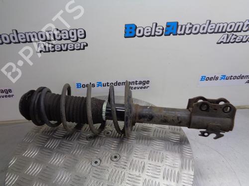 Used Right front shock absorber TOYOTA YARIS (_P13_) 1.0 (KSP130_, KSP130) (69 hp) 23011366