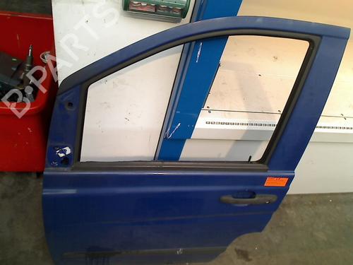 Used Left front door MERCEDES-BENZ VITO / MIXTO Van (W639) 109 CDI (639.601, 639.603, 639.605) (95 hp) 21919205
