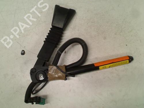 Sikkerhetsbelte-spenne OPEL CORSA C (X01) 1.0 (F08, F68) (60 hp) 21930208