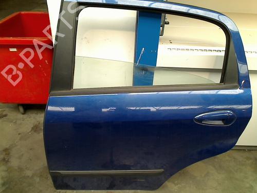 Used Left rear door FIAT GRANDE PUNTO (199_) 1.4 (199AXB11, 199AXB1A, 199BXB1A, 199AXL1A) (77 hp) 21915629