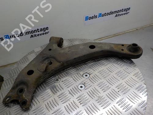 Used Left front suspension arm TOYOTA COROLLA (_E11_) 1.6 16V (ZZE112_, ZZE112R) (110 hp) 23010243