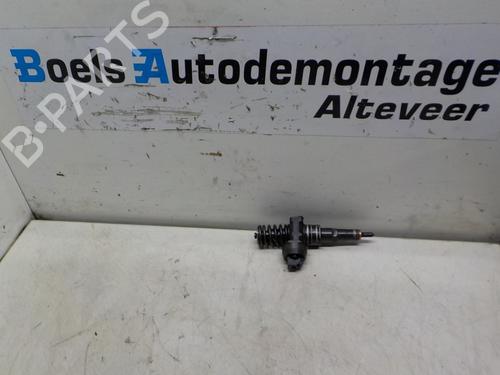 Used Injector AUDI A3 (8P1) 1.9 TDI (105 hp) 23006411