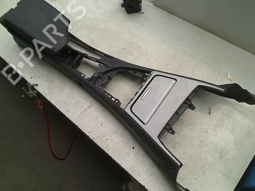 Apoyobrazos central BMW 1 (E81) 120 i (156 hp) 21914676