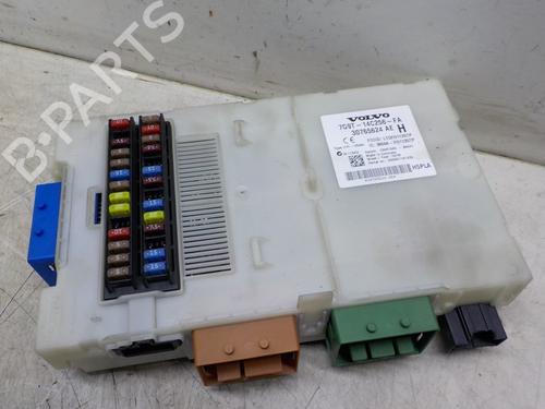 Fuse box VOLVO V70 III (135) 2.4 D | BP23007436E1 