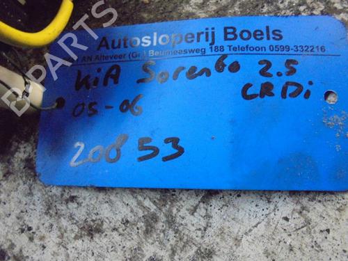 Used Steering column stalk KIA SORENTO I (JC) 2.5 CRDi 4WD (140 hp) 23003562