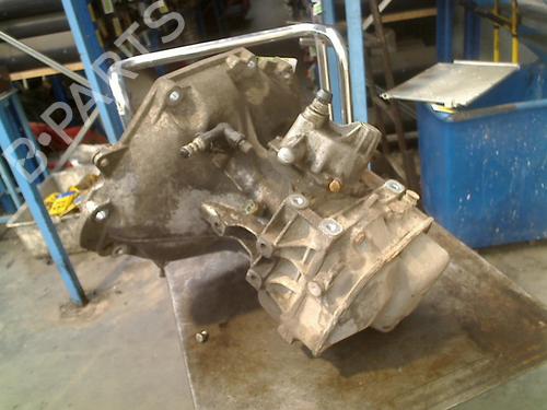 Used Gearbox OPEL MERIVA A MPV (X03) 1.4 16V Twinport (E75) (90 hp) 21931947