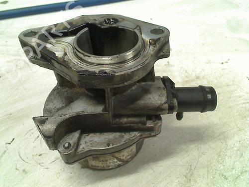 Used Vacuum pump RENAULT CLIO III (BR0/1, CR0/1) 1.5 dCi (BR0H, CR0H, CR1S, BR1S) (106 hp) 21930131