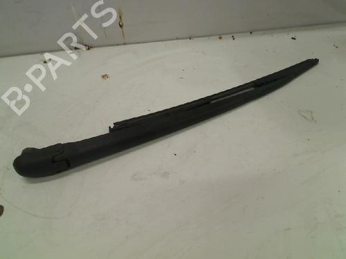 Used Rear windshield wiper arm ALFA ROMEO 147 (937_) 2.0 16V T.SPARK (937.AXA1, 937.AXC1, 937.BXC1) (150 hp) 21915589