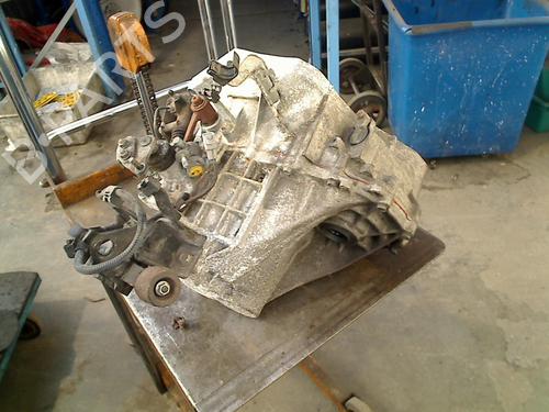 Used Gearbox TOYOTA YARIS (_P9_) 1.0 VVT-i (KSP90_, KSP90R) (69 hp) 21931713