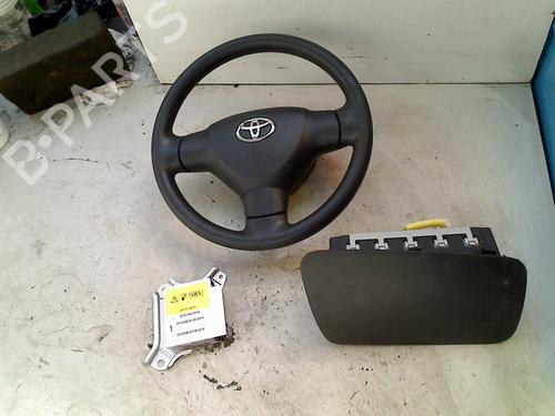 driver-airbag-toyota-aygo-_b1_-10-kgb10_-kgb10r-2005-2006-2007-2008-2009-2010-2011-2012-2013-2014-21919951 main image