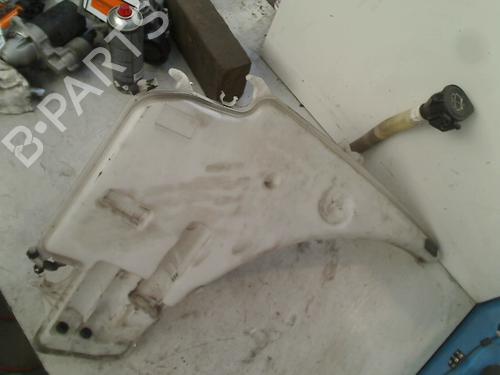 Used Windscreen washer tank BMW 1 (E87) 116 i (122 hp) 21919977