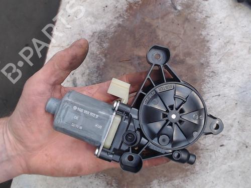 Used Right front window motor VW GOLF VII (5G1, BQ1, BE1, BE2) 1.0 TSI (115 hp) 21942151