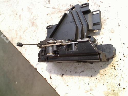 Used Front right lock VW POLO (9N_, 9A_) 1.2 12V (64 hp) 21927167