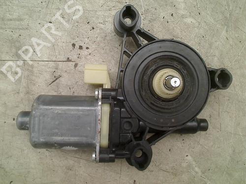 Used Right front window motor AUDI A3 Sportback (8YA, 8YF) 35 TFSI (150 hp) 21925527