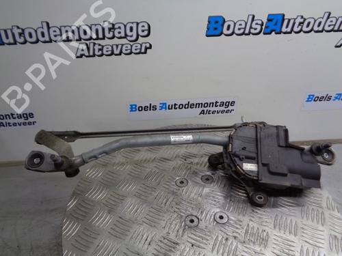 Used Front wipers mechanism VOLVO V40 Hatchback (525) D2 (114 hp) 23012146