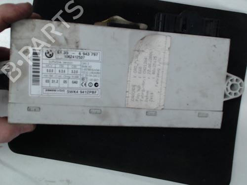 Used Control unit BMW 5 (E60) 550 i (367 hp) 21938650