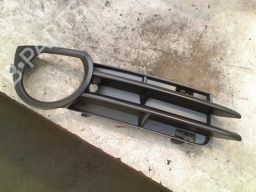 Grill AUDI A3 (8P1) 1.6 (102 hp) 21933524