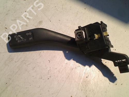 Used Steering column stalk VW GOLF VI (5K1) 1.2 TSI (105 hp) 21917652