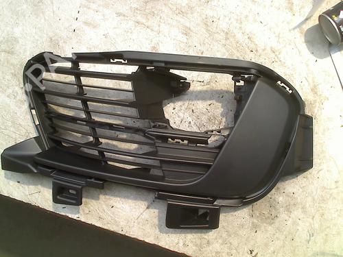 Used Grille PEUGEOT 308 I (4A_, 4C_) 1.4 16V (95 hp) 21931917