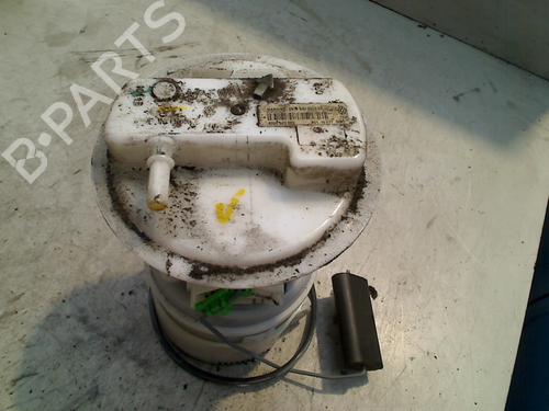 Used Fuel pump DACIA SANDERO 1.2 16V (75 hp) 21918658