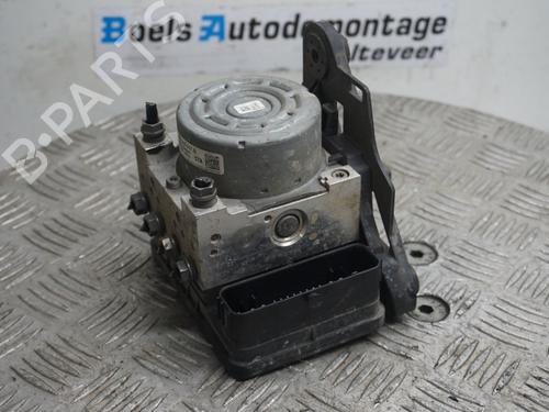 Used ABS pump VW GOLF VII (5G1, BQ1, BE1, BE2) 1.6 TDI (110 hp) 23018754