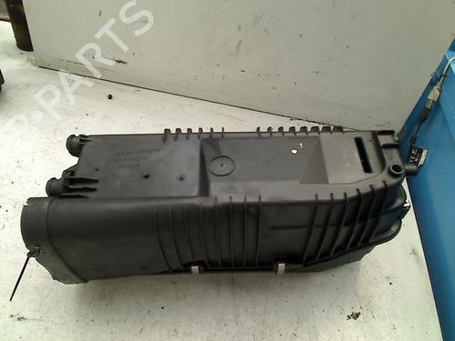 Used Air filter box MERCEDES-BENZ C-CLASS (W204) C 200 CDI (204.007, 204.006) (136 hp) 21916730