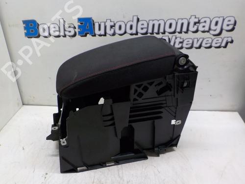 Used Armrest / Center console VW GOLF VI (5K1) 2.0 GTi (210 hp) 23008885