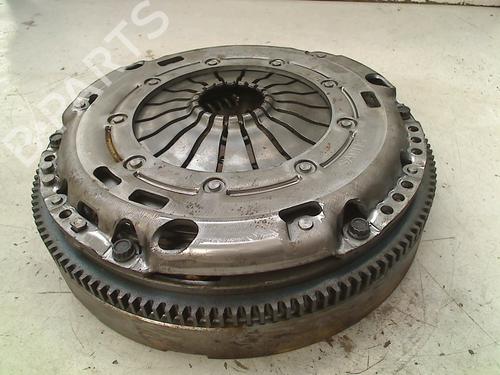 Used Flywheel VW GOLF VI (5K1) 1.4 TSI (160 hp) 21930595