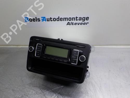 Used Radio VW GOLF V (1K1) 1.4 16V (80 hp) 23010065