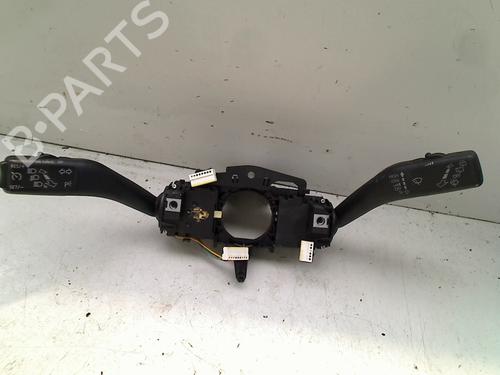 Used Steering column stalk VW CADDY III Box Body/MPV (2KA, 2KH, 2CA, 2CH) 1.6 (102 hp) 21917668