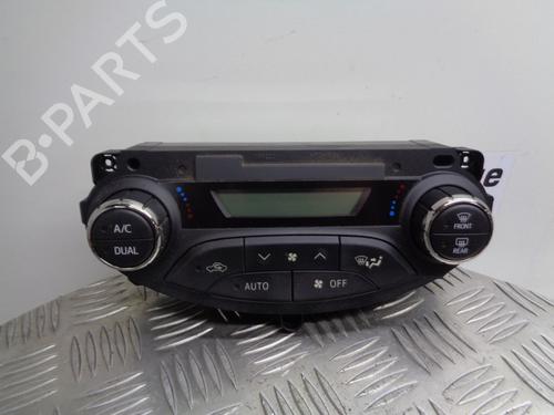 Used Climate control TOYOTA YARIS (_P13_) 1.0 (KSP130_, KSP130) (69 hp) 23011316