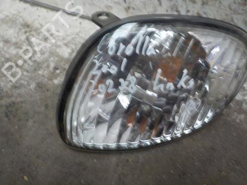 Blinklys foran venstre TOYOTA COROLLA Compact (_E11_) 1.6 (ZZE112_, ZZE112R) (110 hp) 23026437