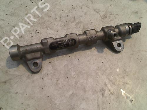 Used Injection rail RENAULT TRAFIC II Van (FL) 2.0 dCi 115 (FL01, FL0U) (114 hp) 21922781