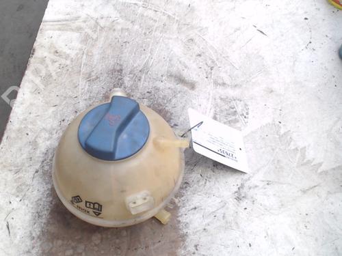 Used Expansion tank VW GOLF IV (1J1) 1.6 (100 hp) 21943357