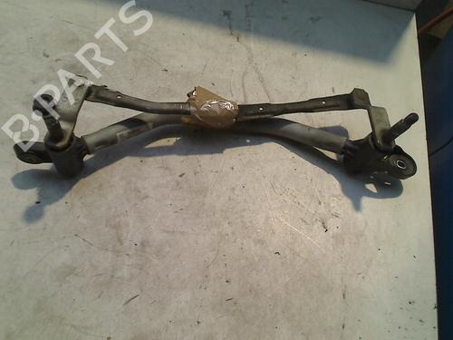 Used Front wipers mechanism RENAULT TWINGO II (CN0_) 1.2 16V (CN04, CN0B) (75 hp) 21918365