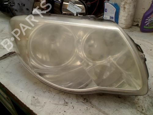 Used Right headlight CHRYSLER VOYAGER IV (RG, RS) 3.3 (174 hp) 21932664