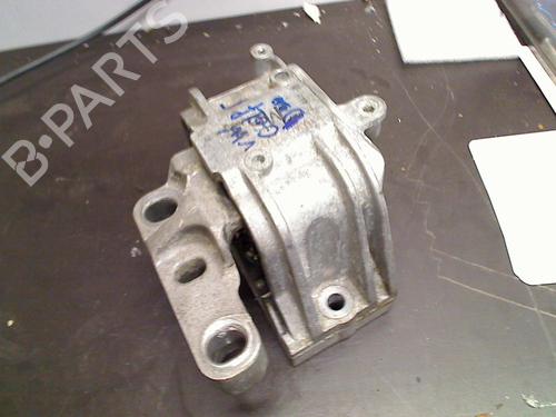 Used Engine mount VW GOLF VII (5G1, BQ1, BE1, BE2) 2.0 TDI (143 hp) 21910942