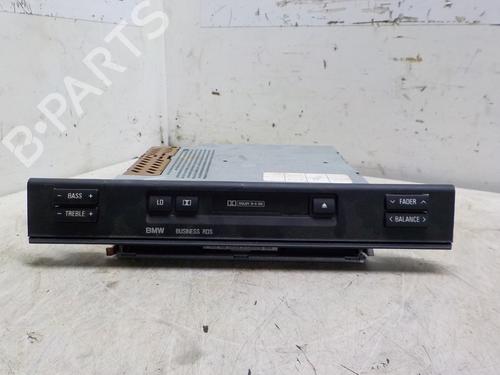 Used Radio BMW 5 (E39) 523 i (170 hp) 23006183
